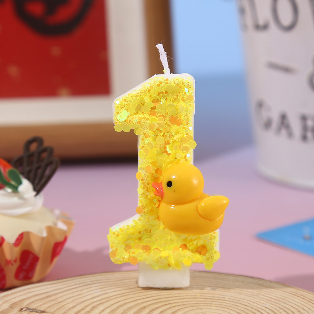 Bright Yellow Little Yellow Du - Holiday Candle Set 评论和价格