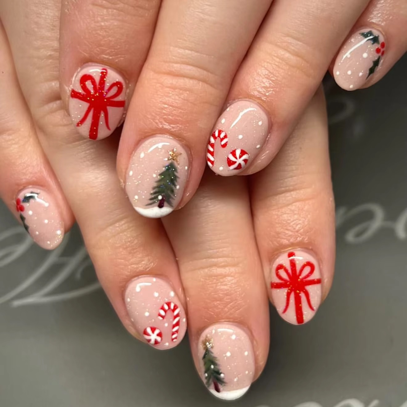 Short Round Press On Nails Chr - Christmas Tree Artificial 评论和价格